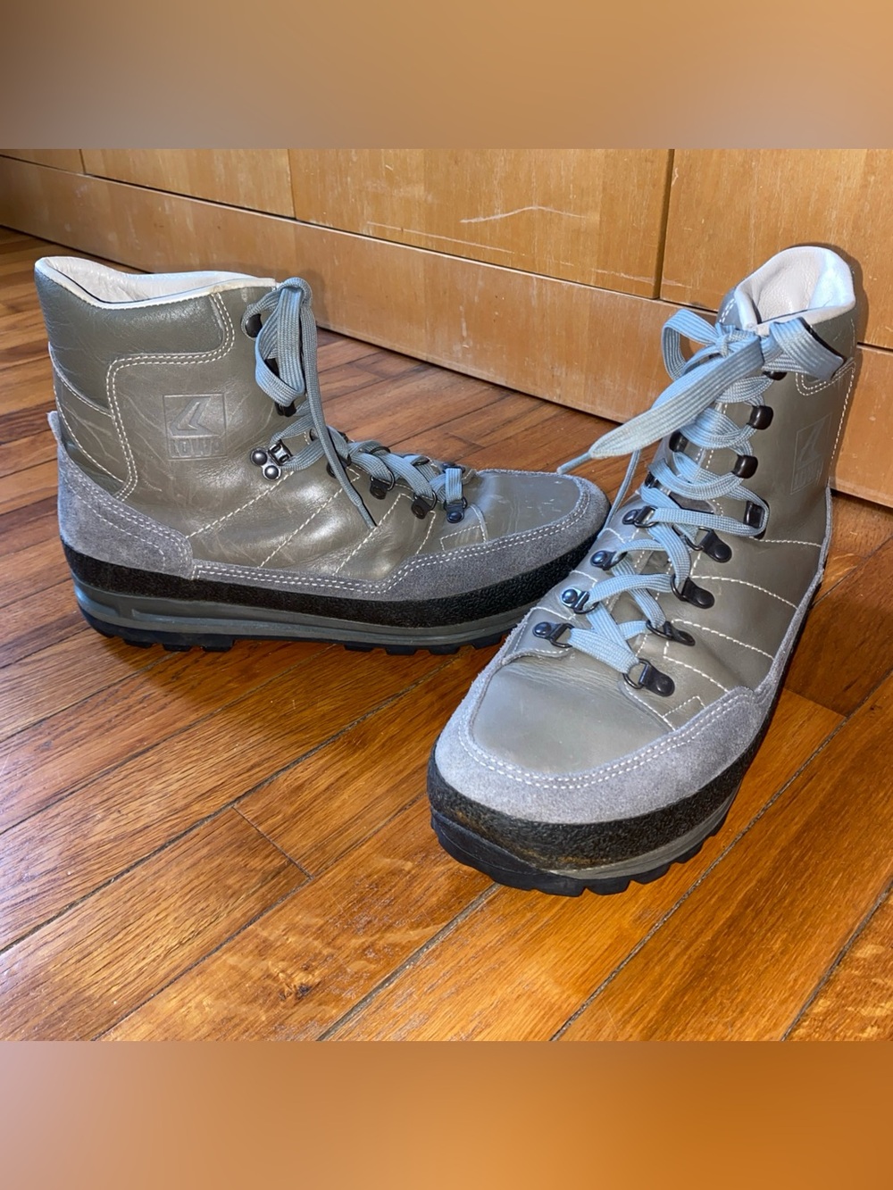 Rare Vintage LOWA Germany Gray Leather Suede Padded Hiking Boots Size 10.5